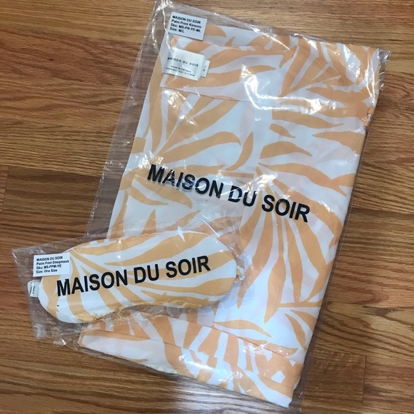 ☀️Magnolia Luxe Robe & Matching Sleep Mask - Picture 3 of 7